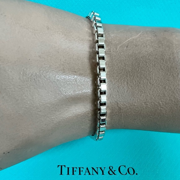 🔴Authentic TIFFANY & CO Venetian Sterling Silver Bracelet🔴 - Picture 1 of 8